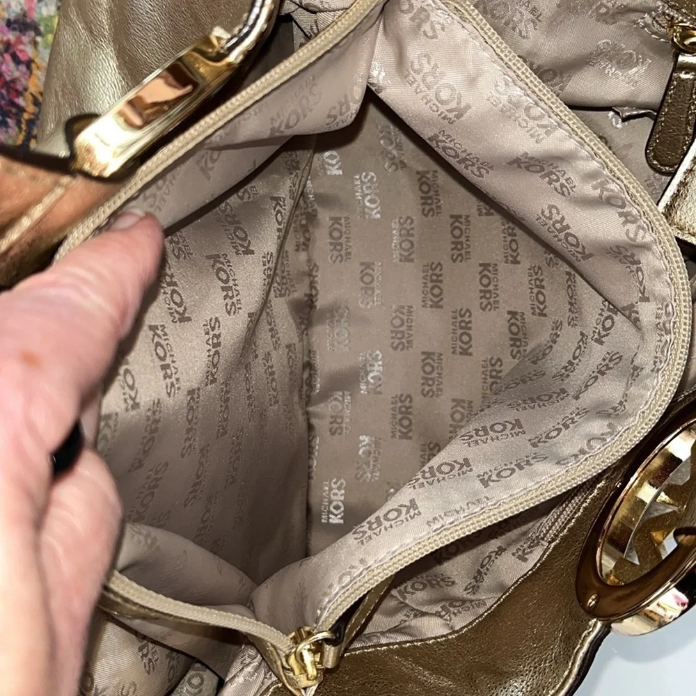 Michael Kors  shoulder bag   gold metallic leather  Gold tone hardw EUC